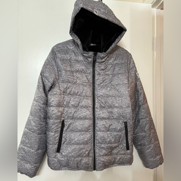 Abercrombie Kids Light Puffer Hooded Jacket. Fully Lined Size 15/16. - Picture 1 of 13